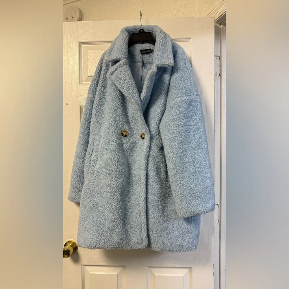 Prettylittlething blue Teddy Coat - Picture 2 of 8